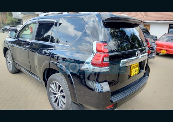 2018 TOYOTA PRADO NAIROBI