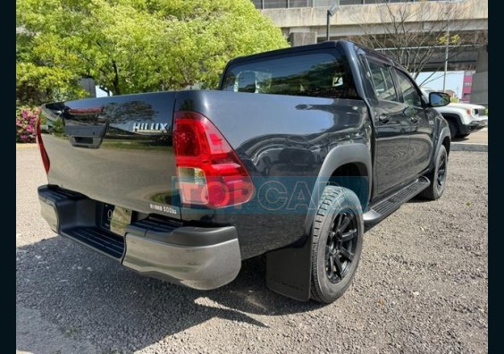 2019 TOYOTA HILUX JAPAN