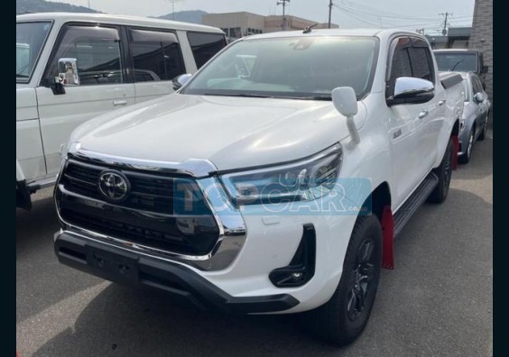 2021 TOYOTA HILUX JAPAN