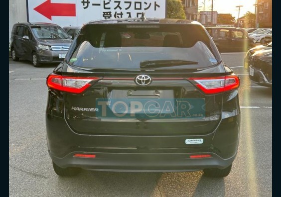 2018 TOYOTA HARRIER JAPAN