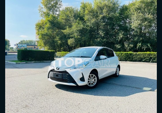 2018 TOYOTA VITZ JAPAN