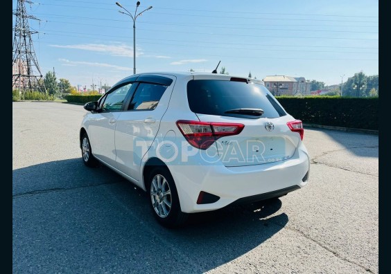 2018 TOYOTA VITZ JAPAN