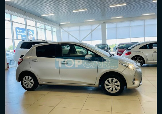 2019 TOYOTA VITZ JAPAN