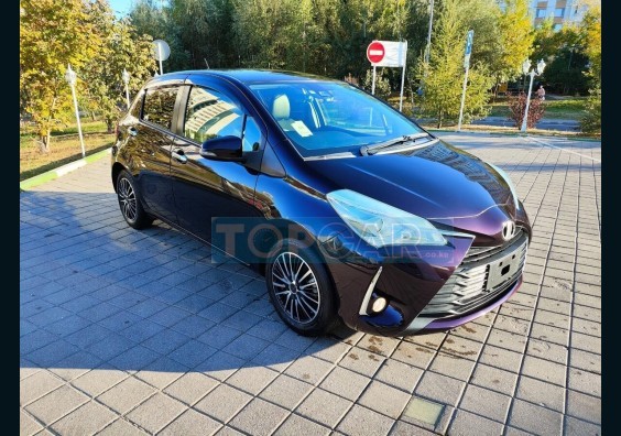 2020 TOYOTA VITZ JAPAN