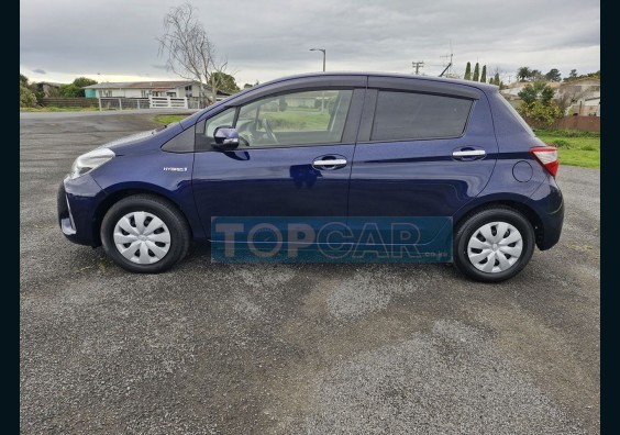 2021 TOYOTA VITZ JAPAN