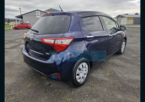 2021 TOYOTA VITZ JAPAN