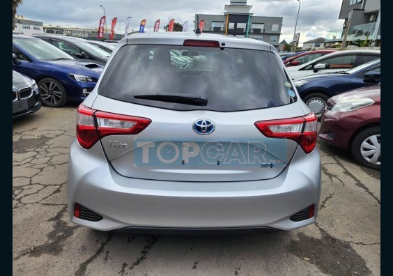 2018 TOYOTA VITZ JAPAN