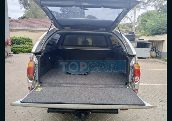 2014 MITSUBISHI L200 THIKA