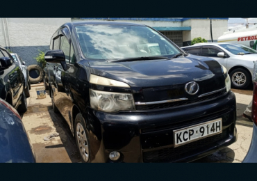 2010 TOYOTA VOXY FOR SALE IN KENYA 
