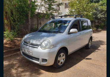 2010 TOYOTA SIENTA FOR SALE IN KENYA 