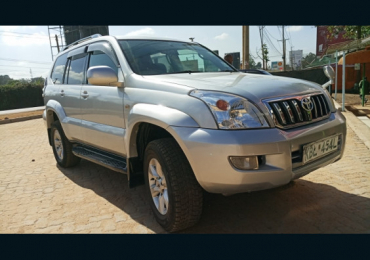 2003 TOYOTA PRADO FOR SALE IN KENYA NAIROBI 