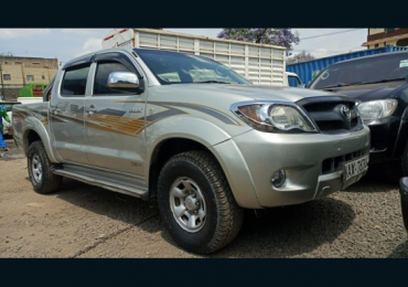 2006 TOYOTA HILUX DOUBLE FOR SALE IN KENYA 